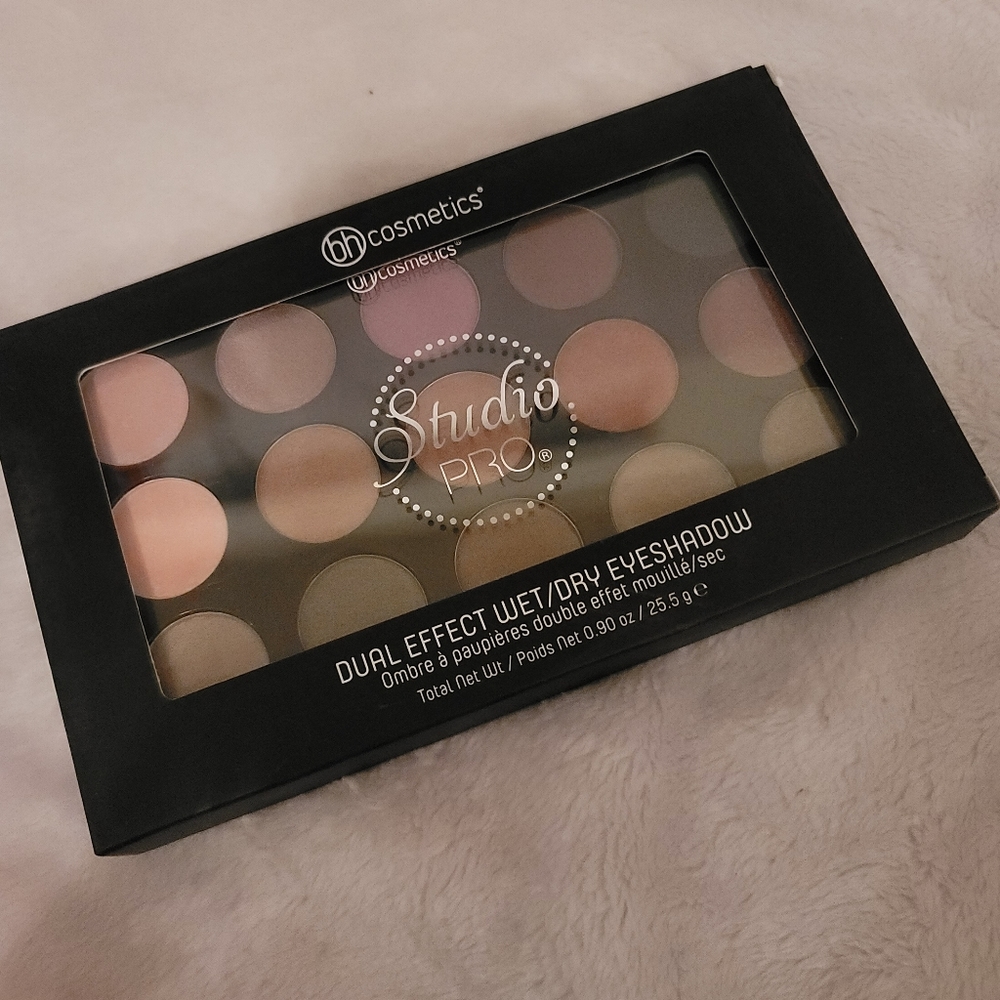 Bh Cosmetics Studio Pro Wet/Dry Eyeshadow